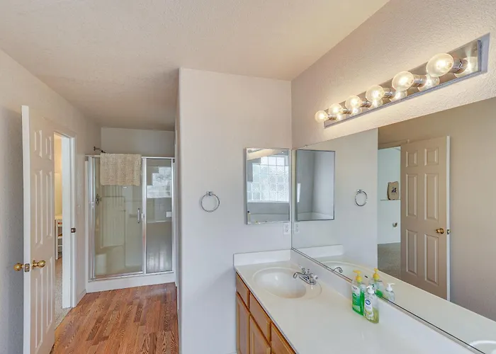 Holiday home Spacious W/ On-site River Access! Parker