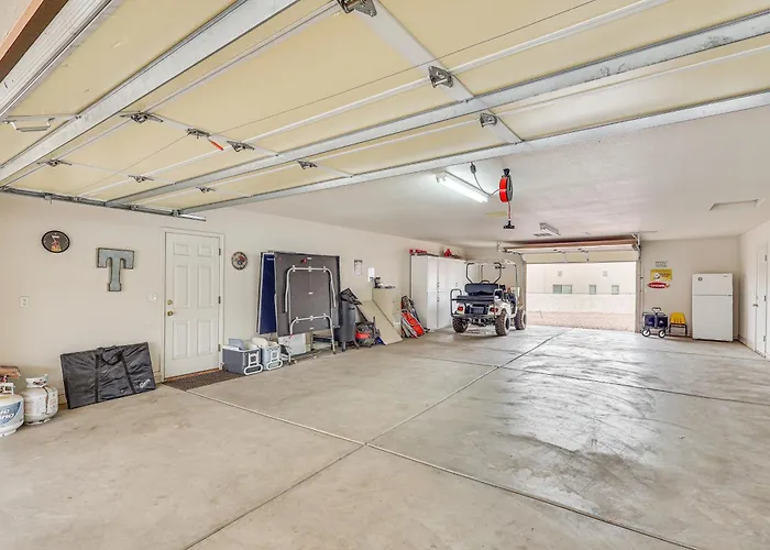 Holiday home Spacious W/ On-site River Access! *