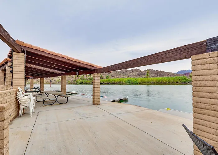 Spacious W/ On-site River Access! Holiday home Parker