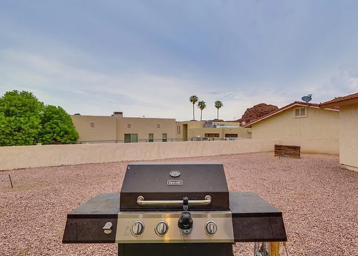 Spacious W/ On-site River Access! Parker