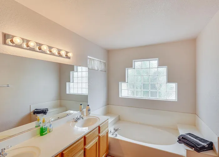 Holiday home Spacious W/ On-site River Access! Parker