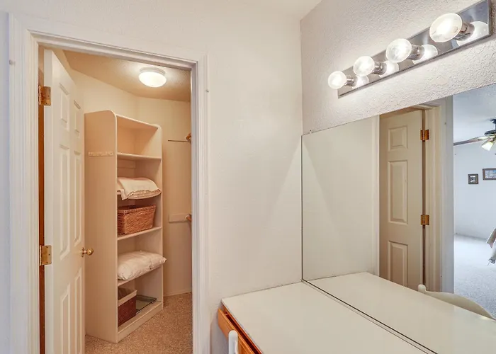 Spacious W/ On-site River Access! Holiday home *