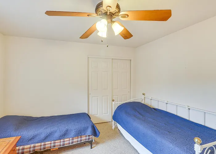 Holiday home Spacious W/ On-site River Access! *