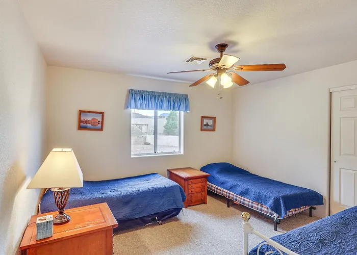 Spacious W/ On-site River Access! Holiday home Parker