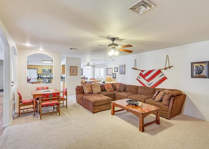 Spacious W/ On-site River Access! Holiday home Parker
