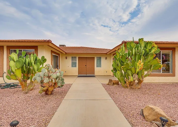 Spacious W/ On-site River Access! * Parker